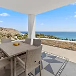 Seaside & Modern Flats By Explore Andros شقة