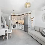 Seaside & Modern Flats By Explore Andros