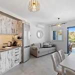 Seaside & Modern Flats By Explore Andros شقة *
