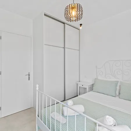 Seaside & Modern Flats By Explore Andros דירה Piso Gialia