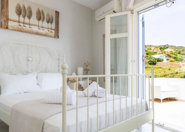 Seaside & Modern Flats By Explore Andros